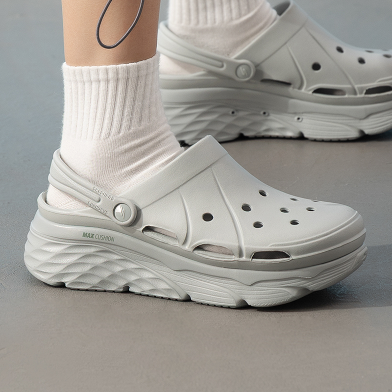 Skechers Women's Shoes for Out - đánh giá và giá Women Shoes Skechers