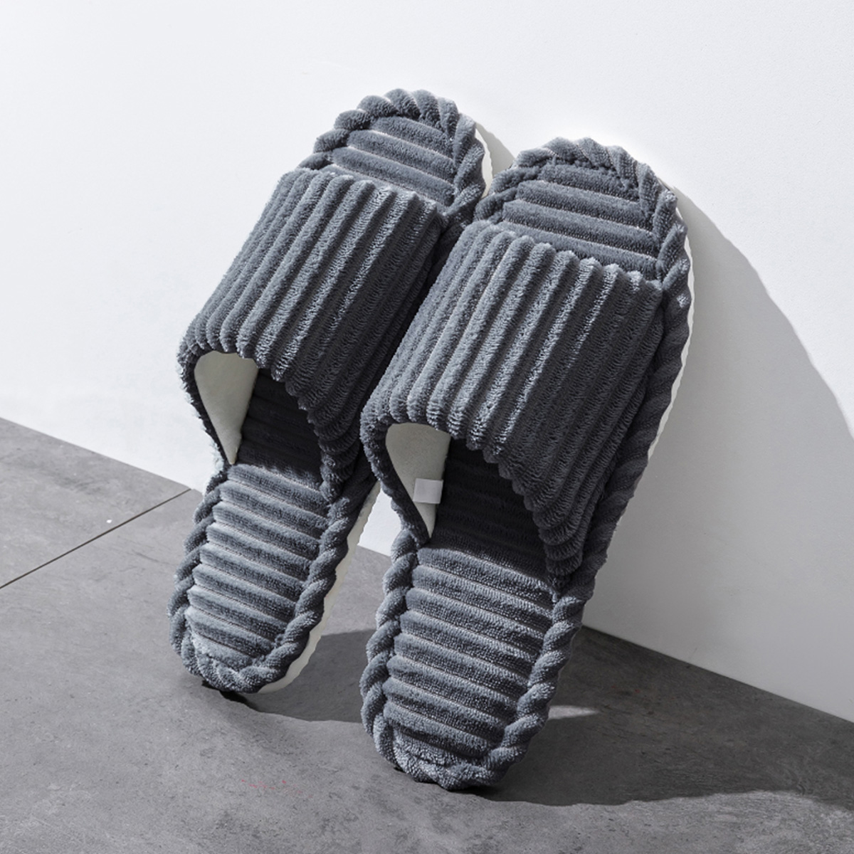 Open-Toe Breathable House Slip - đánh giá và giá Mule Slip On