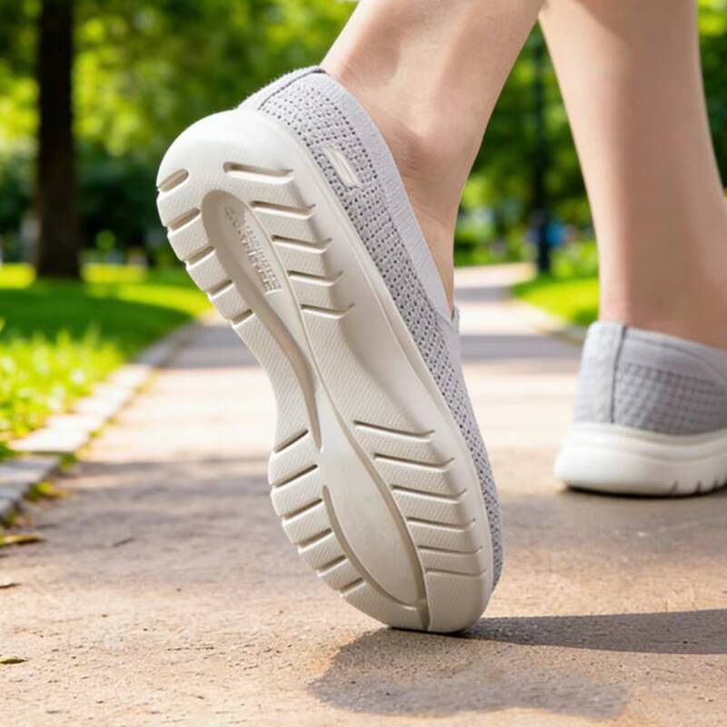 Skechers Women's Casual Shoes  - đánh giá và giá Women Shoes Skechers